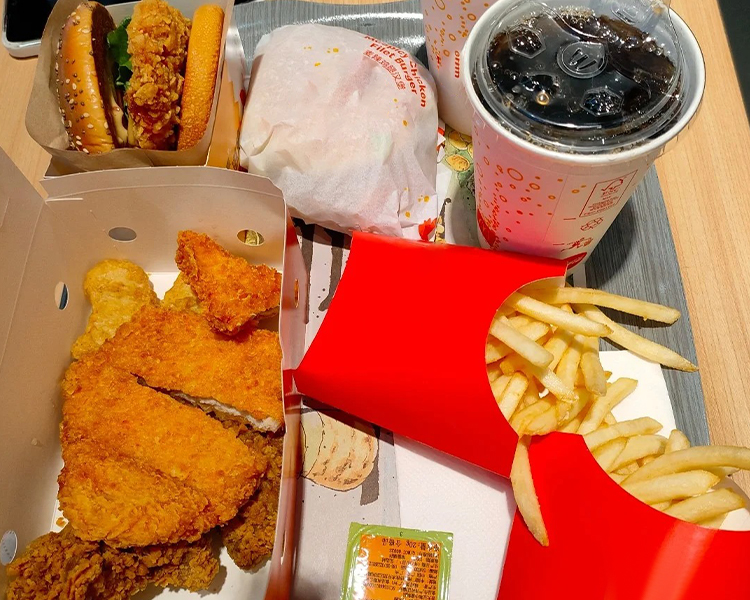 麦当劳加盟费及加盟条件，加盟麦当劳要具备什么条件